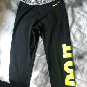 Nike leggings